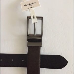 Men’s Reversible Brown/Black Goodfellow & Co Belt